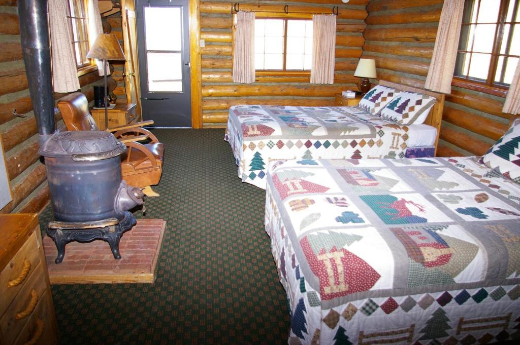 Parade Rest Ranch West Yellowstone Værelse billede