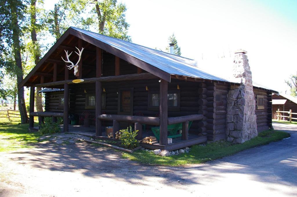 Parade Rest Ranch Hotel West Yellowstone Eksteriør billede