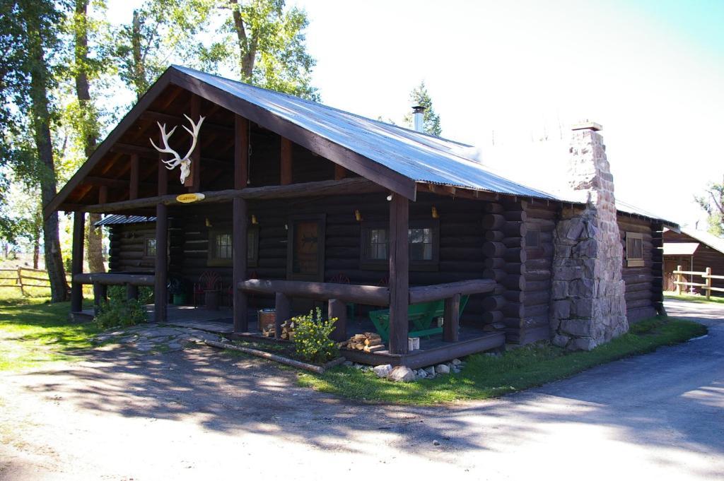 Parade Rest Ranch West Yellowstone Eksteriør billede